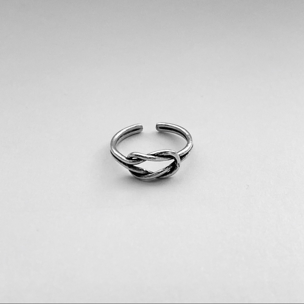 Sterling Silver Knot Toe Ring, Silver Ring - image 3